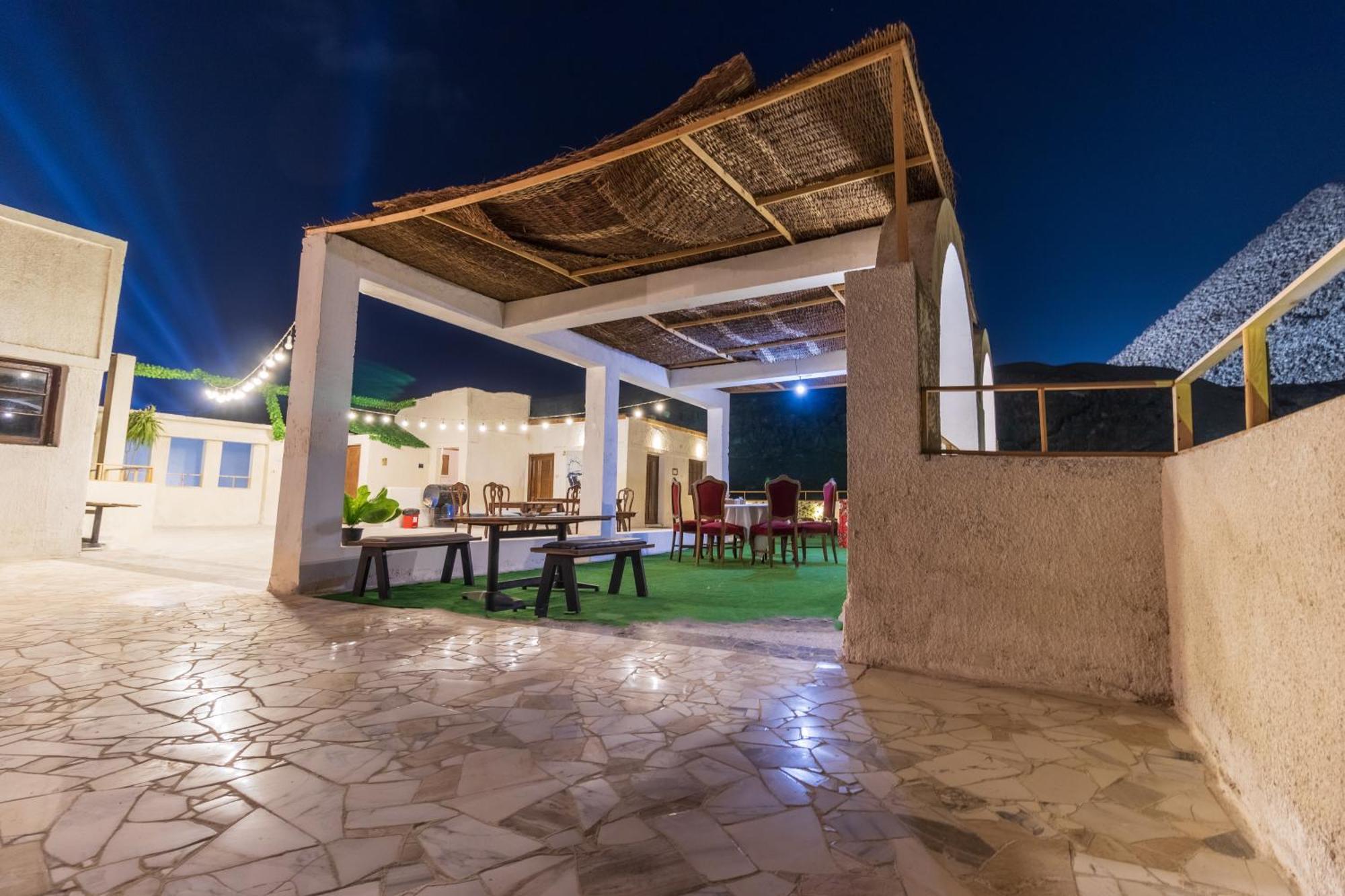The Grand Pyramids View Hotel Kafret el-Gabal Kültér fotó